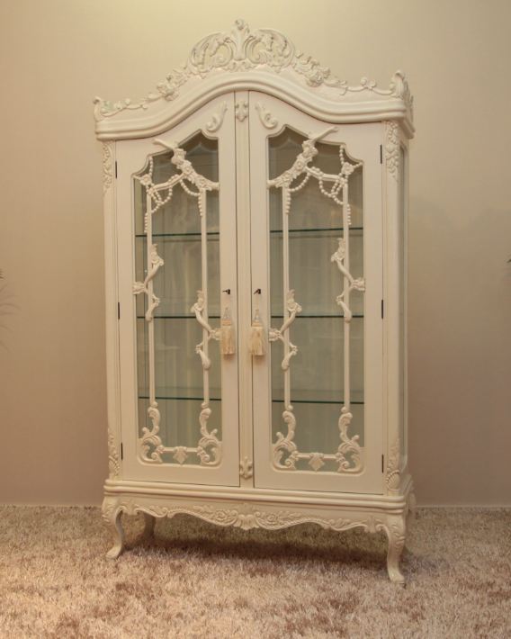 "Louis" 2 Door Showcase